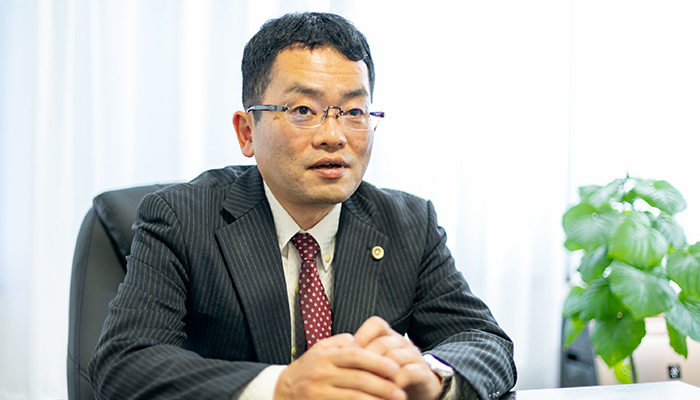 借金問題のサポートに力を入れる理由は?